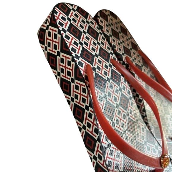 Tory Burch Thandie Wedge Flip-Flops, brand's geometric logo print. Size 9.5 - Picture 7 of 8